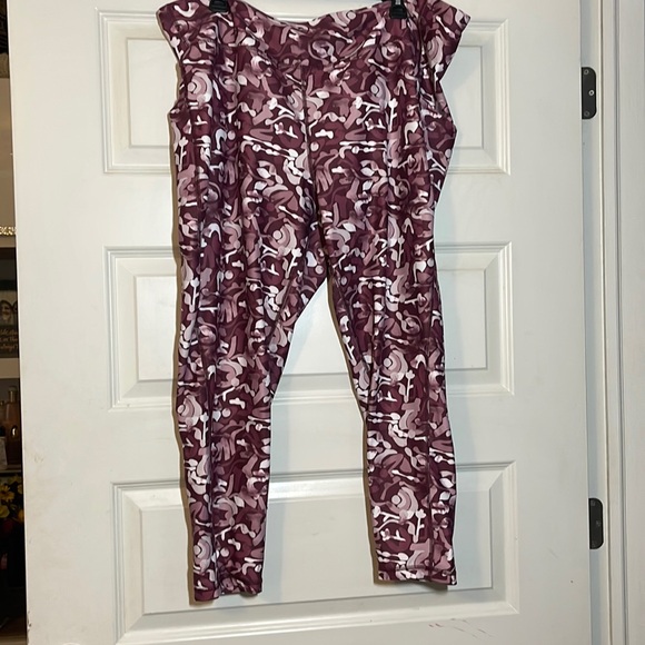 Shades of pink - Picture 1 of 3